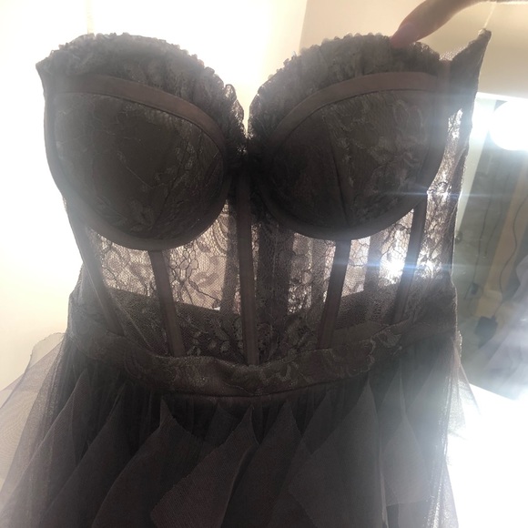 Lace Gown with Tulle Skirt - Picture 7 of 7